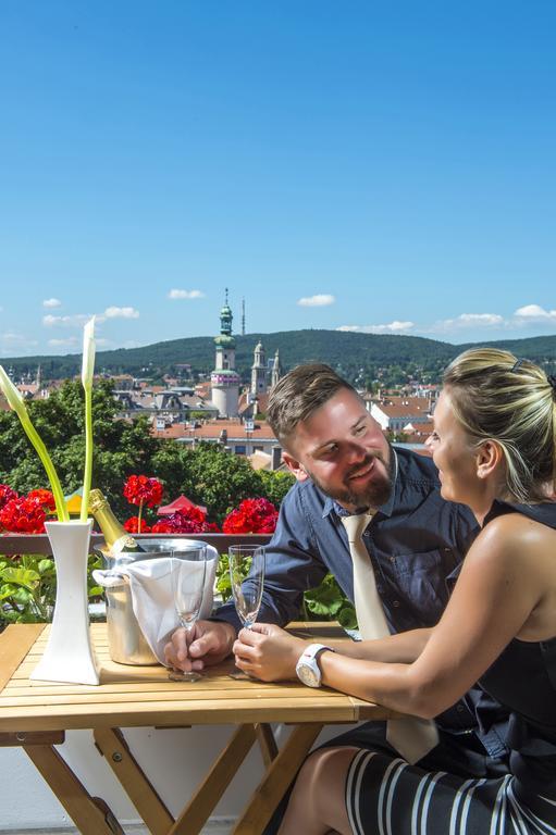 Hotel Sopron Bagian luar foto